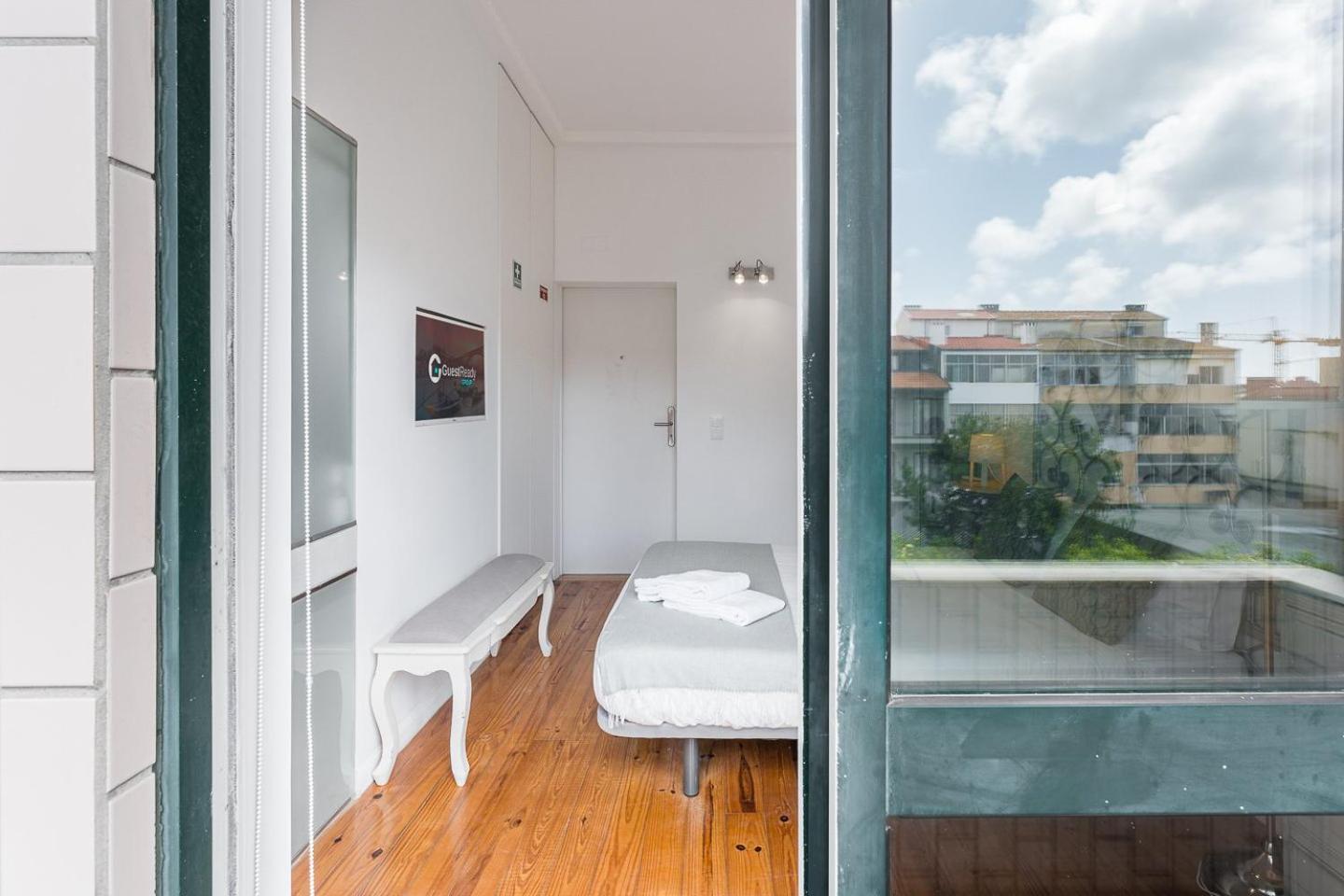 Guestready - Gold Leaf Apartment Порто Екстериор снимка